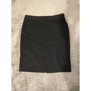 Theory - Mini Skirt / Color : Black / size 00